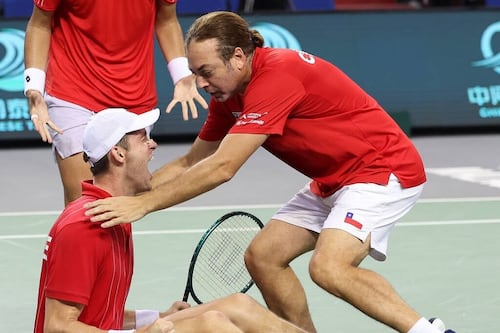 Chile comienza su preparación para la Copa Davis mientras Serbia llega con bajas sensibles