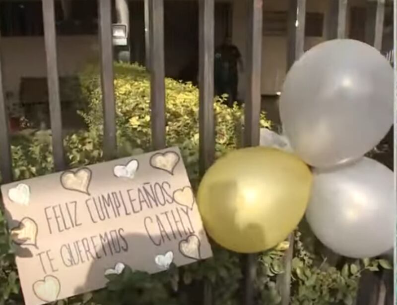 Cathy Barriga sale de prisión el día de su cumpleaños.