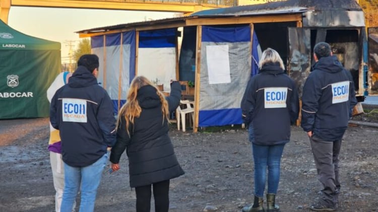 Joven es hallado muerto al interior de un foodtruck en Longaví