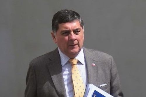 Ministro del Interior emplaza a la oposición por polémica de recortes: “Demuéstrenme a quién se le ha quitado un beneficio social”