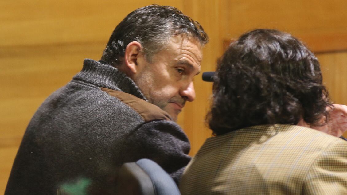 Formalizacion de Ivan Pradenas por abuso sexual