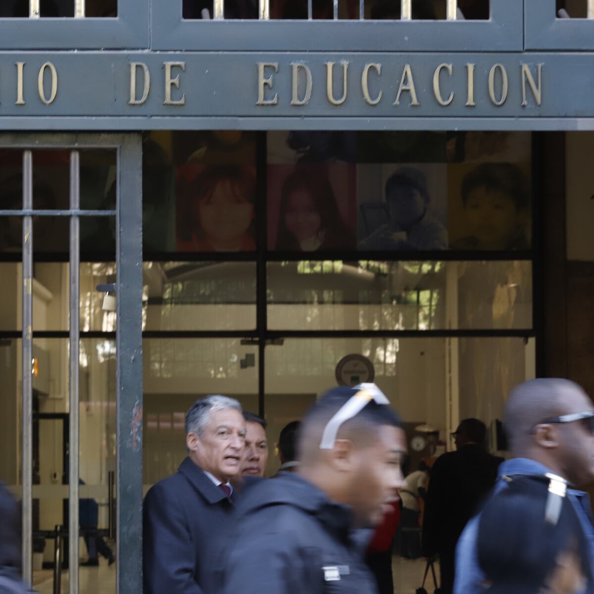 Mineduc garantiza normalidad en procesos de la PAES tras robo de computadores Mineduc garantiza normalidad en procesos de la PAES tras robo de computadores