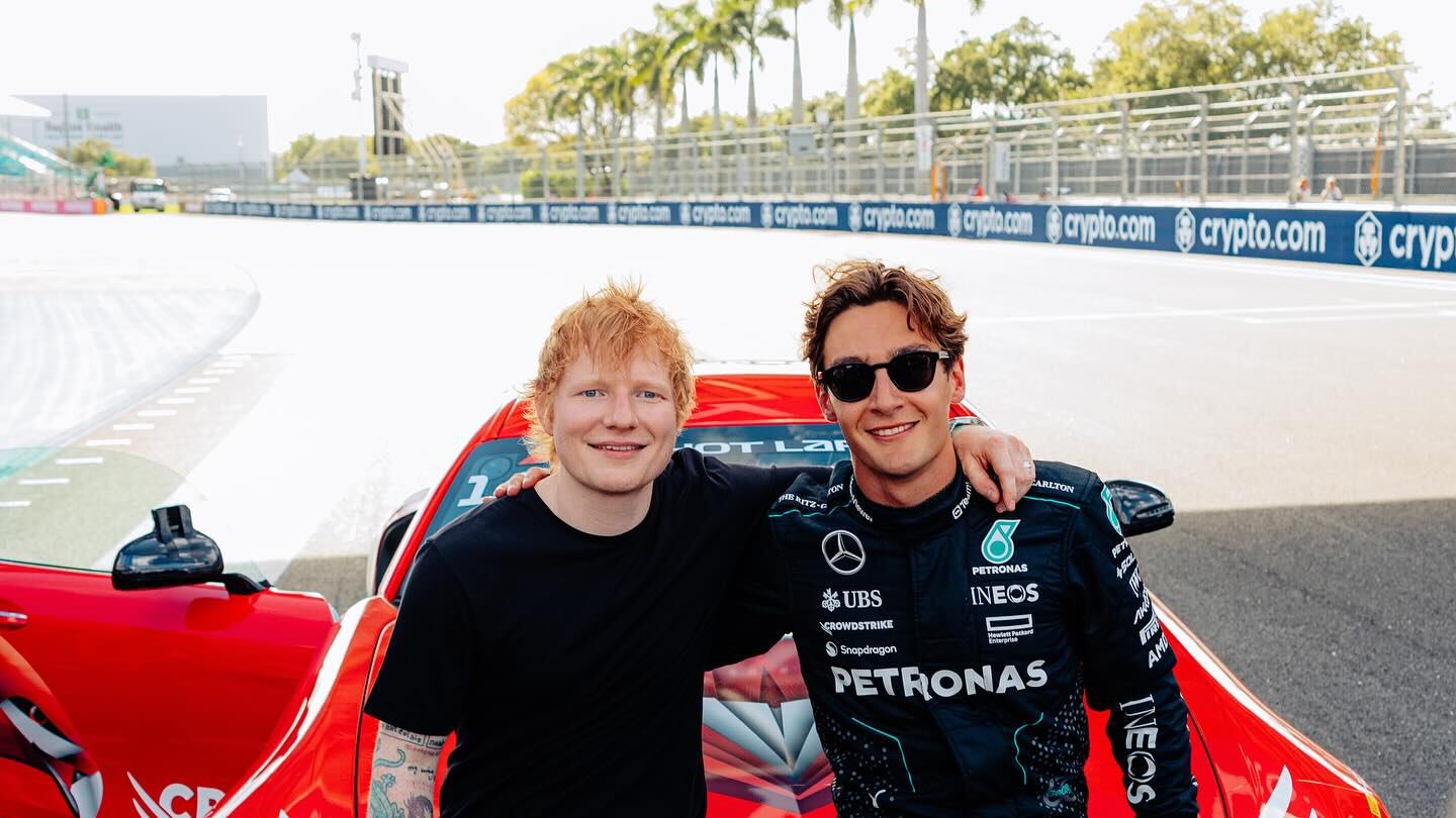 Ed Sheeran fue copiloto de George Russell en el Gran Premio de Miami