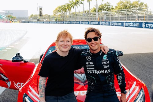 “Es una locura”: así reaccionó Ed Sheeran luego de ser copiloto en el Gran Premio de Miami
