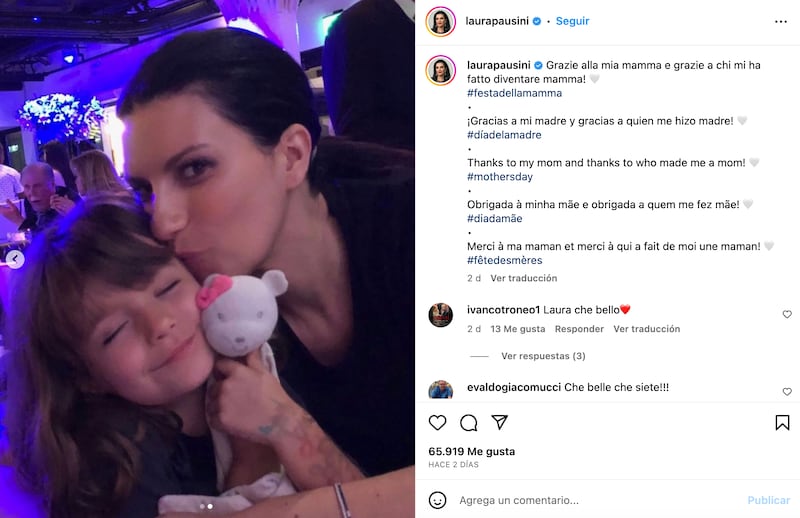 Laura Pausini y su hija Paola Carta.