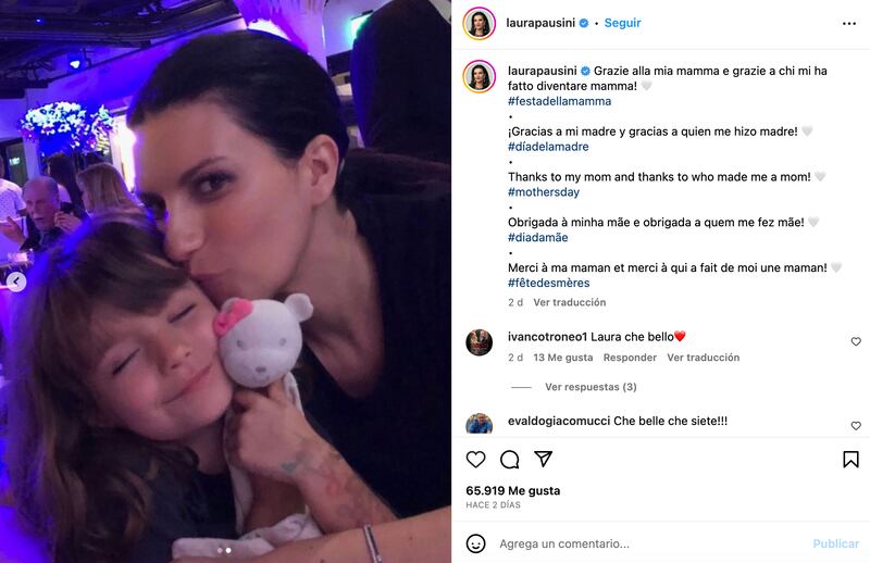 Laura Pausini y su hija Paola Carta.