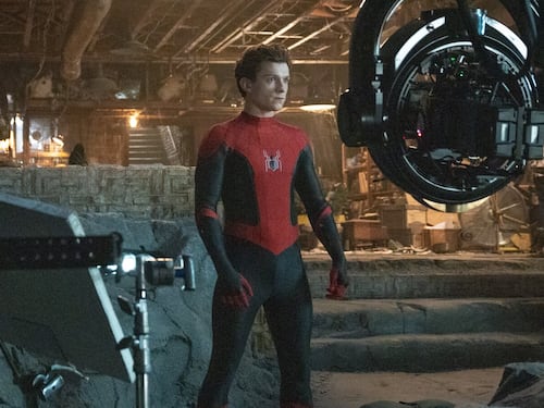 Hospitalizan de emergencia a Tom Holland, tras sufrir una lesión cerebral durante rodaje de ‘Spiderman’