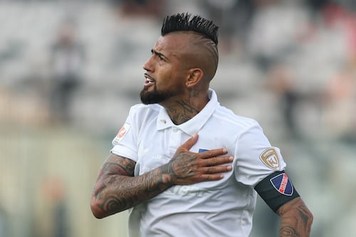 “¡Vergüenza total!”: Vidal revienta a Colo Colo tras el peor año del Centenario