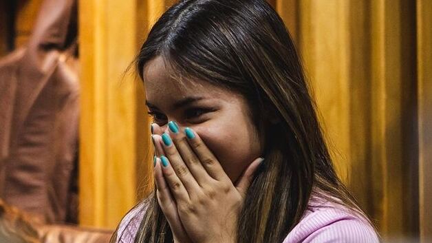 La cantante chilena Valeria Fernández anunció que en los próximos días lanzará oficialmente su primera canción.