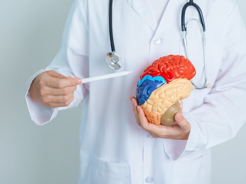 Accidente cerebrovascular: lo que debes observar para actuar a tiempo