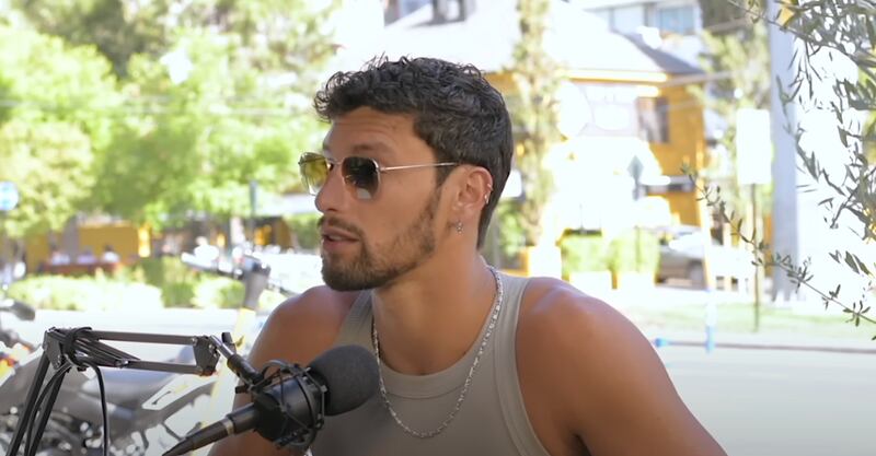 Jhonatan Mujica | Captura: El Podcast de Eva