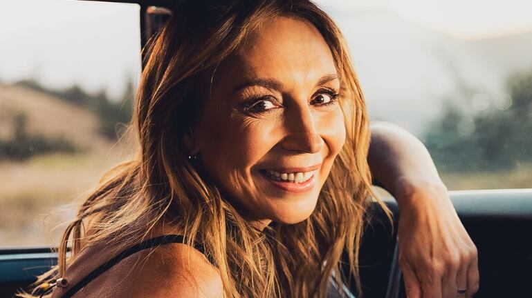Karen Doggenweiler celebra estreno de  “Camino a Viña”