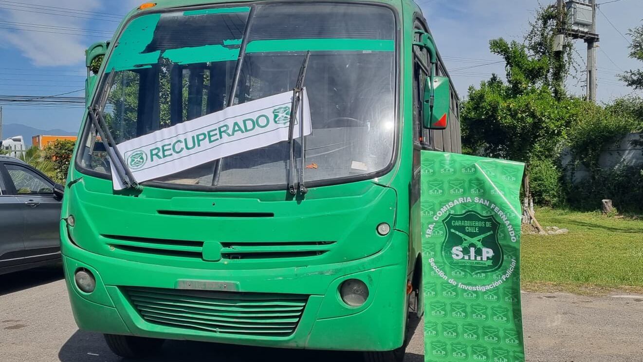 Bus del Transantiago robado en Cerrillos apareció en San Fernando