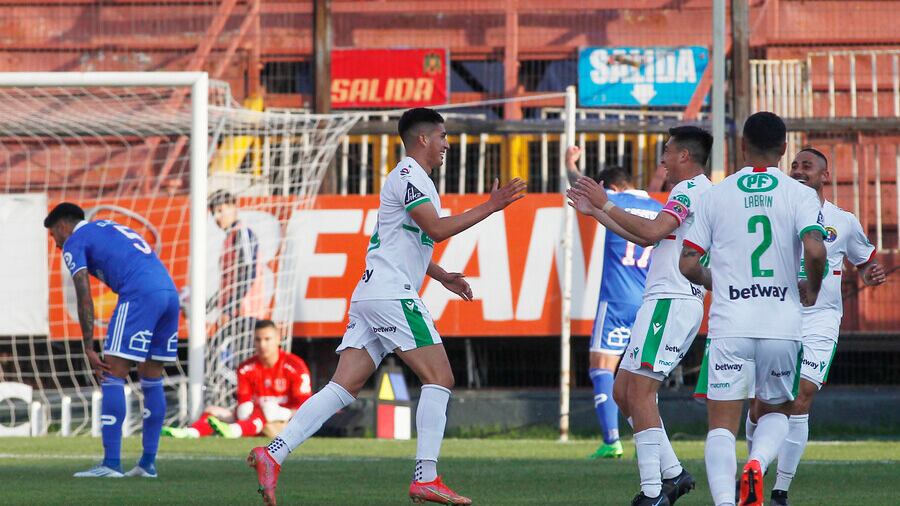 En vertiginoso duelo, la U cayó ante Audax y sigue mirando de reojo el descenso