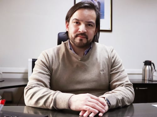 Piden renuncia de director de “Tía Rica” tras informe de Contraloría que detectó empeños de personas con antecedentes penales