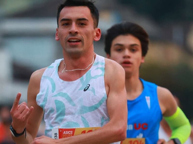 “Di vuelta la página”: atleta paralímpico Mauricio Orrego recupera la alegría luego de quedar fuera del Mundial de Nueva Delhi al ganar corrida en Chile
