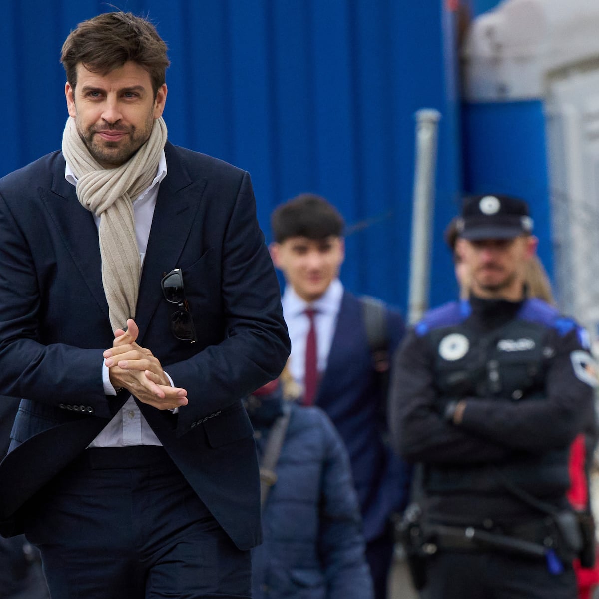 Piqué suspendido 6 partidos y vetado 2 meses por altercado con árbitros Piqué suspendido 6 partidos y vetado 2 meses por altercado con árbitros