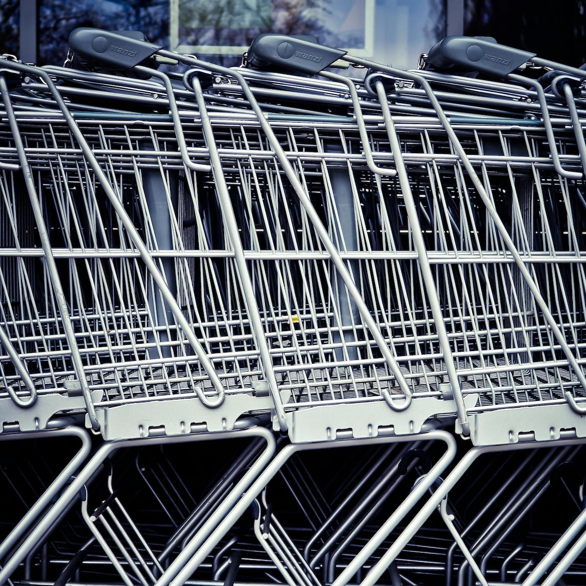 Preocupación por el aumento de robos de carros en supermercados chilenos Preocupación por el aumento de robos de carros en supermercados chilenos