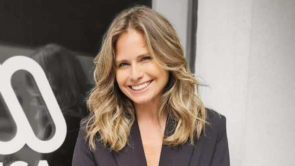 La periodista y su chascarro luego que su celular cambiara la hora automáticamente