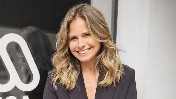 La periodista y su chascarro luego que su celular cambiara la hora automáticamente