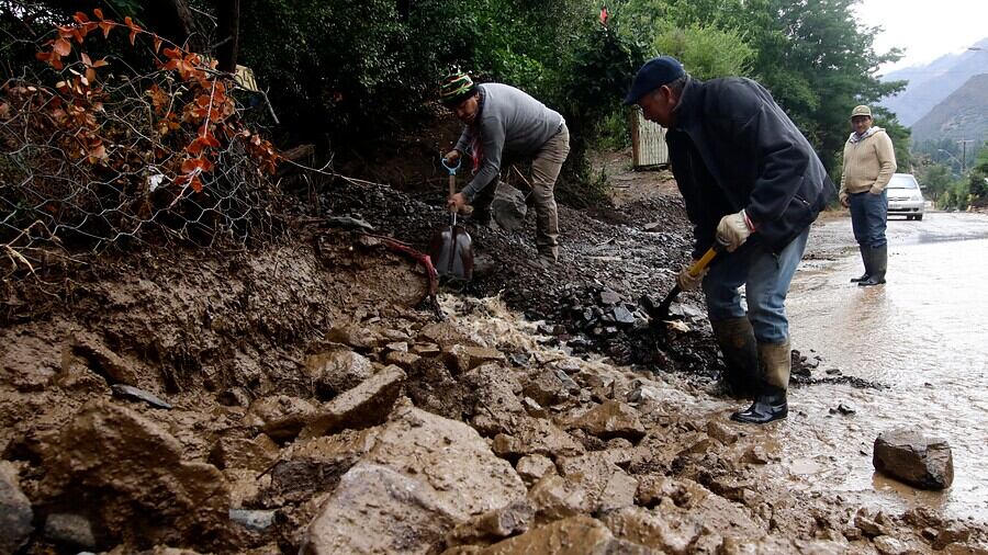 Turbiedad en el río Maipo, Aton Chile