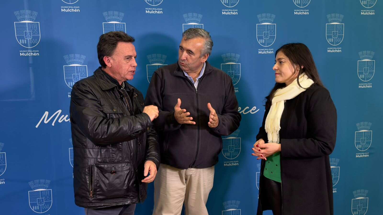 Alcalde de Mulchén, José Miguel Muñoz, alcalde de Santa Bárbara, Cristian Oses, y diputada Karen Medina