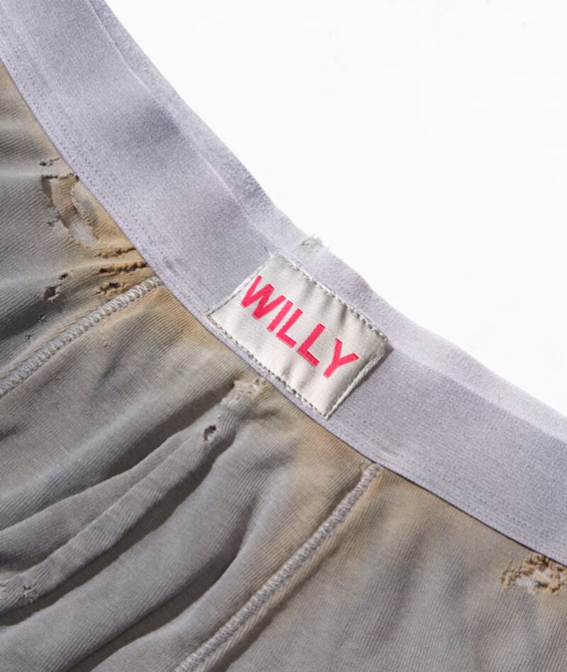 Willy Chavarría ropa interior desgastada