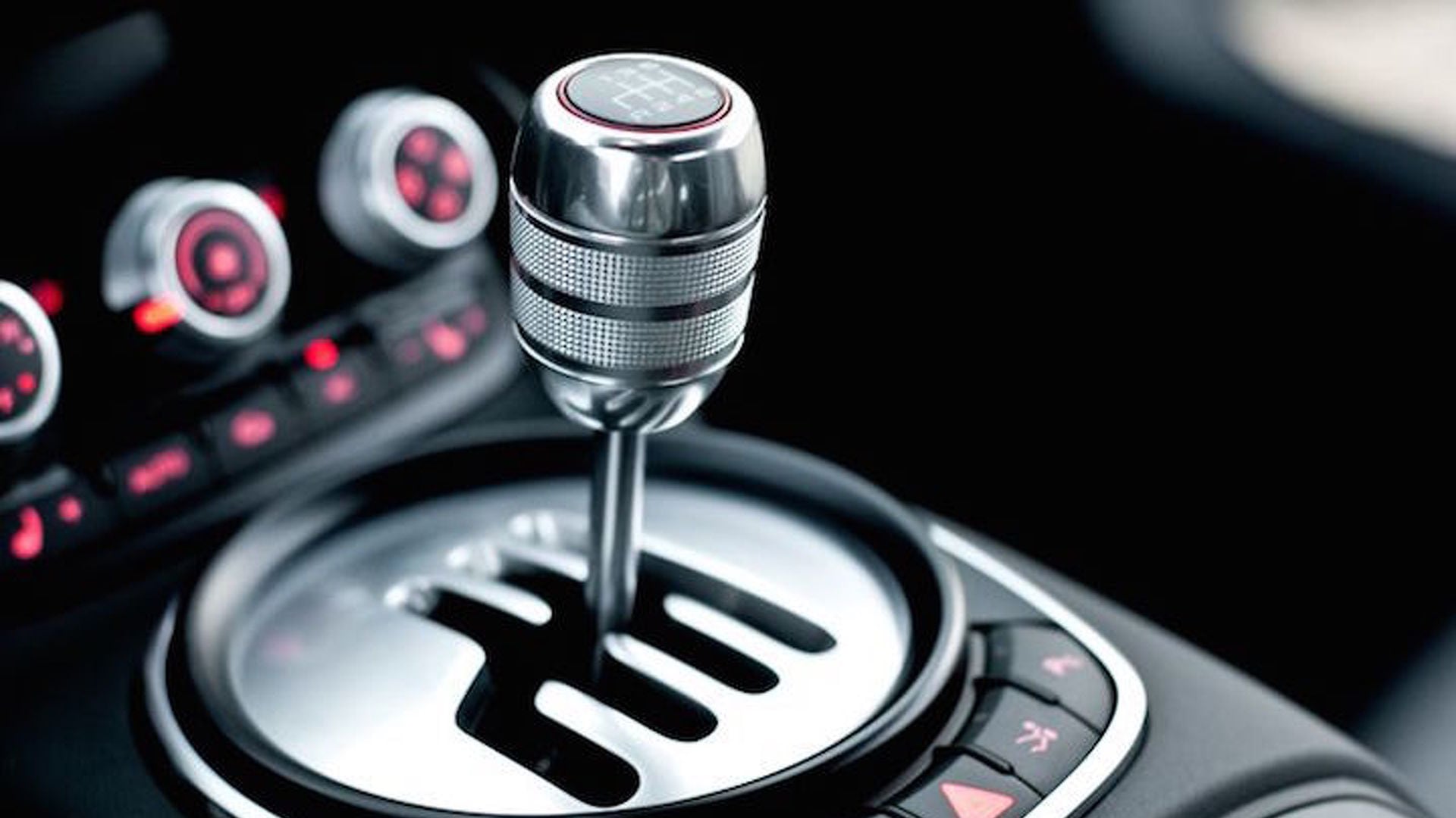 ¿Manual o automático? Así influye la caja de cambios en el consumo de combustible