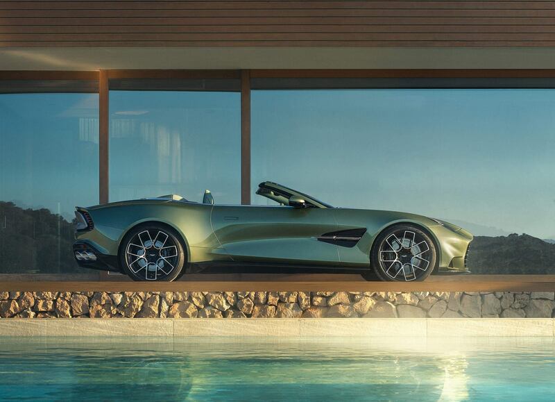 Aston Martin Vanquish Volante