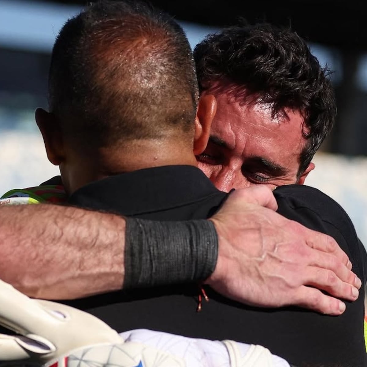 Colo Colo enfrenta incertidumbre en su arco tras ofrecimiento de De Paul a Newell's Colo Colo enfrenta incertidumbre en su arco tras ofrecimiento de De Paul a Newell's