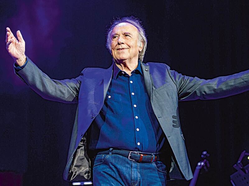 Premio Asturias por su arte de música y tolerancia: hoy puede ser un gran día para Serrat, quien estuvo vetado en Chile