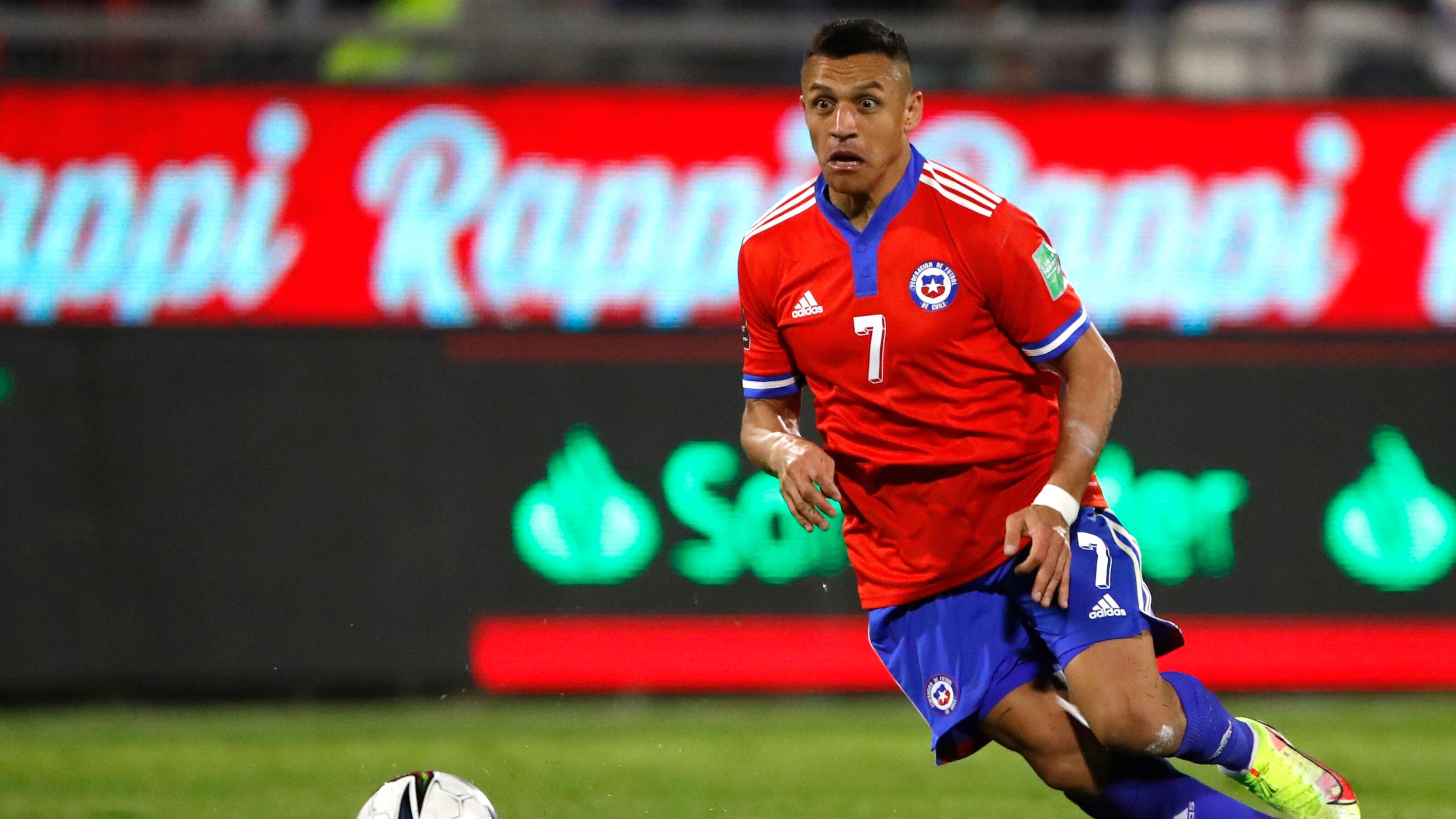 Alexis Sánchez en Chile vs Uruguay el 29 de marzo por las Clasificatorias al Mundial de Catar 2022.