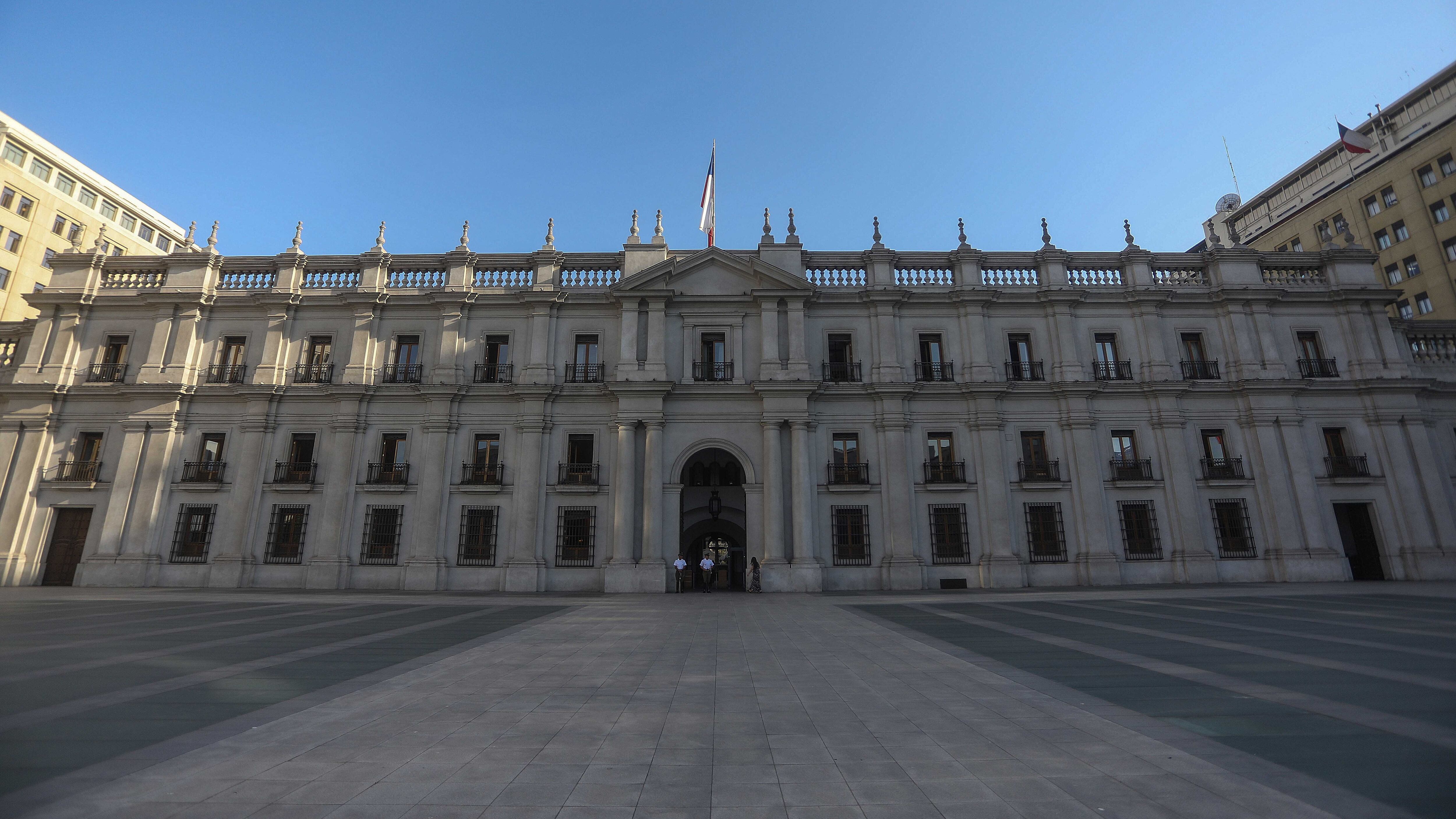 LA MONEDA: 14 de febrero del 2025 | 14 de febrero de 2025/SANTIAGO
Fotos del Palacio de La Moneda, principal edificio donde se encuentran los ministerios que pertenecen al comité político y el despacho del Presidente de la Republica.
FOTO: SEBASTIAN BELTRAN GAETE / AGENCIUNO
