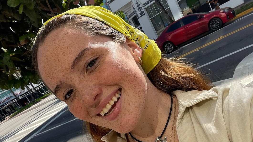 La joven recordó el asalto que sufrió hace un año junto a su papá y que le significó recibir un balazo en sus piernas.