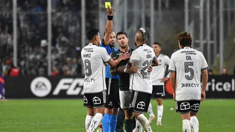 Colo Colo: el puzzle de la defensa se traslada al mediocampo y al ataque