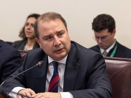 “Nadie está obligado a lo imposible”: director de Migraciones se refirió a la promesa de Kast de expulsar a 300 mil migrantes