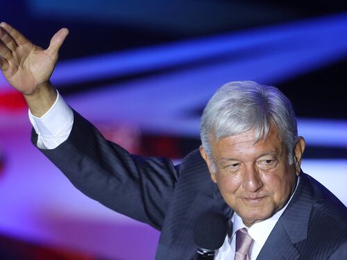 Candidato presidencial mexicano se parece mucho a Trump… y genera el mismo miedo