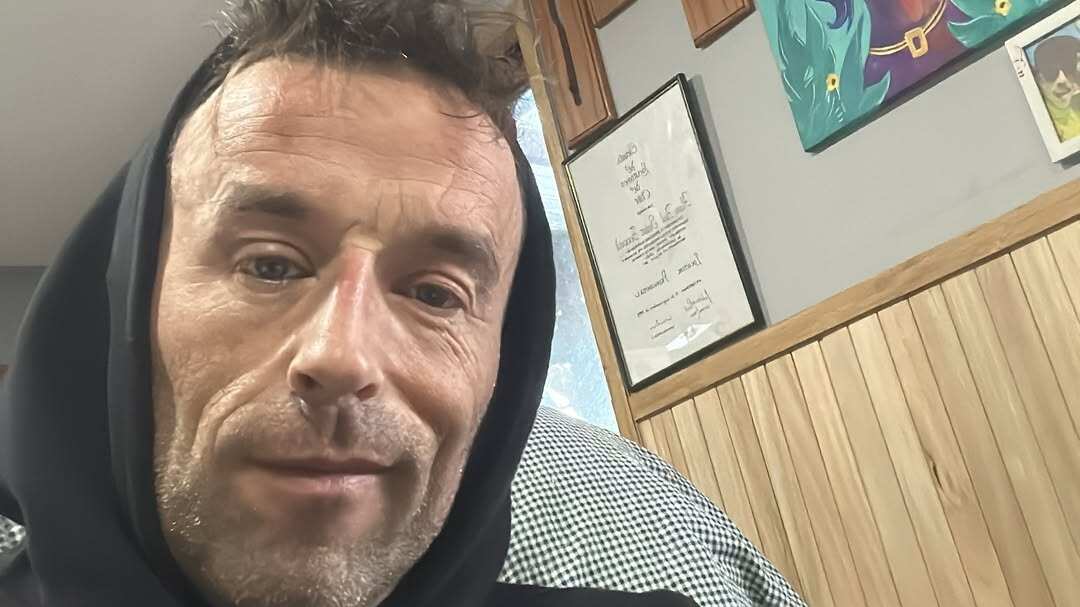 El exparticipante del programa "Calle 7" vive por estos días en la sureña comuna de Arauco.