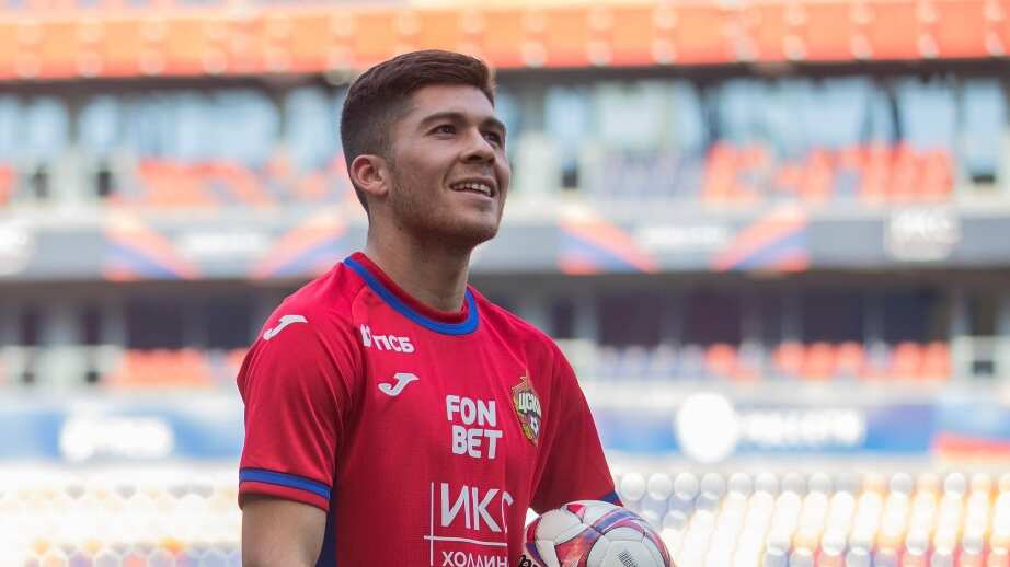 Víctor Felipe Méndez en su presentación en el CSKA de Moscú