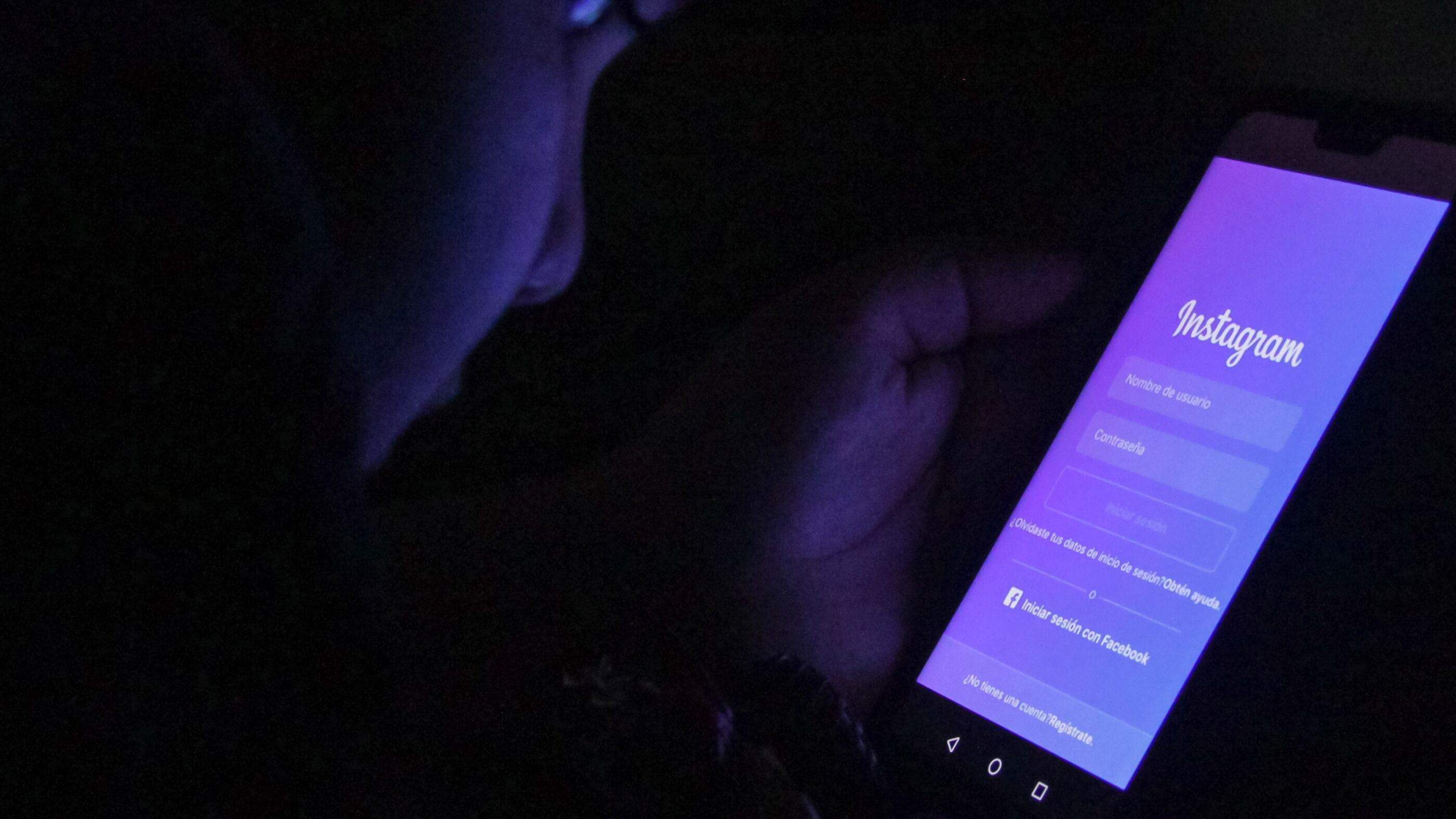 Expertos alertan respecto de los efectos nocivos de los reels en redes sociales..