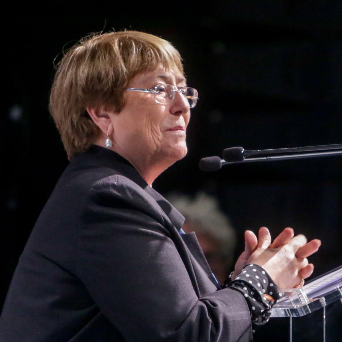Bachelet descarta tercera candidatura y apoyará al oficialismo Bachelet descarta tercera candidatura y apoyará al oficialismo