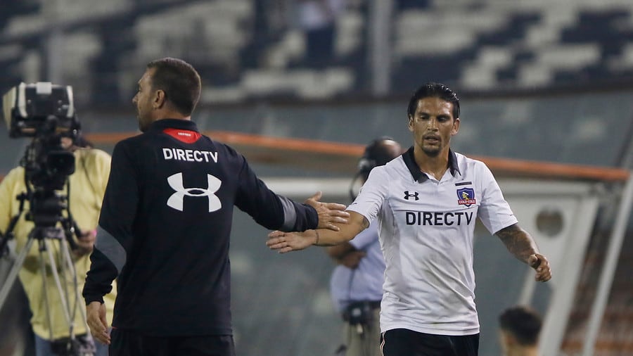 Pablo Guede y Mark González en Colo Colo
