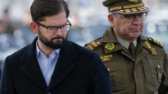 Presidente Boric confirma la inminente salida del general Yáñez de su cargo tras formalización: “No hay cambios en los criterios”