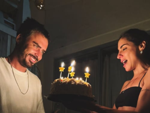 Imagen publicada y eliminada en minutos genera especulación sobre un posible embarazo de actriz chilena