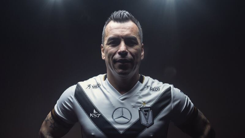 “Uno siempre vuelve a donde fue feliz”: Esteban Paredes sale de su retiro para reforzar a Santiago Morning