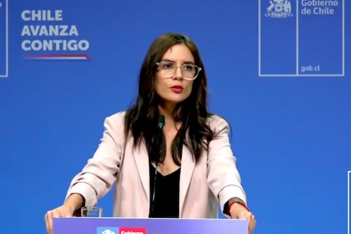 Camila Vallejo bajo la lupa tras informe de Contraloría por eventual mal uso de vehículo fiscal