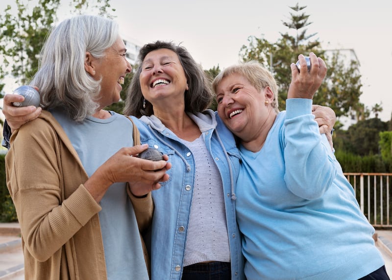 La creatina ha estado muy de moda por sus beneficios para mejorar el rendimiento físico. Sin embargo, también se está estudiando cómo contribuye a la salud de las mujeres y los adultos mayores. Foto: Freepik.