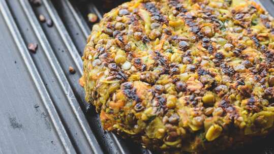 Ganaderos buscan prohibir que se llame “carne” a los alimentos de origen vegetal