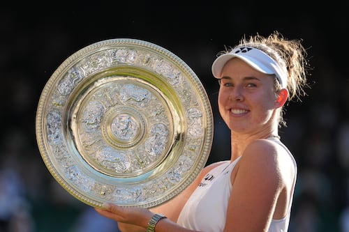 ¡Histórica! Linda Nosková es la campeona más joven de Wimbledon en los últimos 15 años