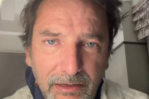 Daniel Fuenzalida anuncia entre lágrimas que deja Radio Activa tras 15 años: “Me costó muchísimo tomar la decisión”